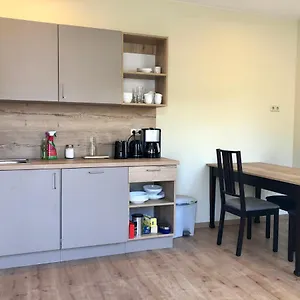 Senfbude - Wunderschöne Für 4 Personen Mit Stellplatz Aparthotel